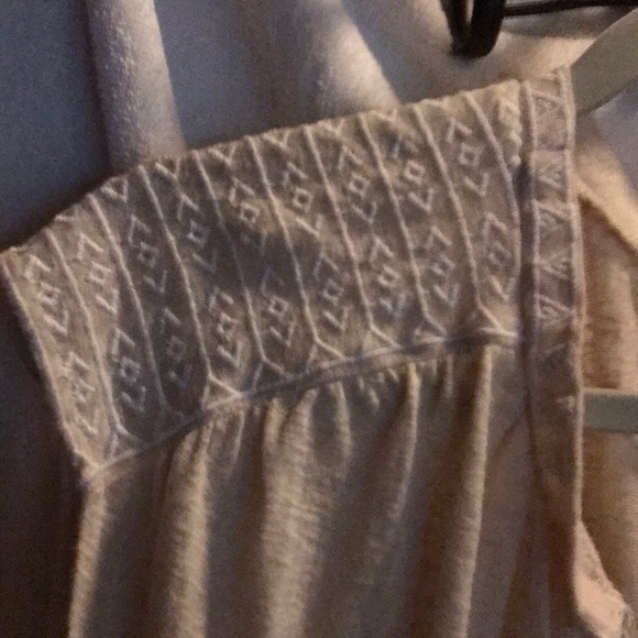 Top - Picture 2 of 2